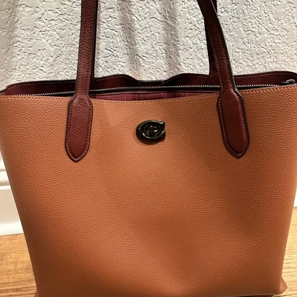Coach Leather Tote - Picture 5 of 11